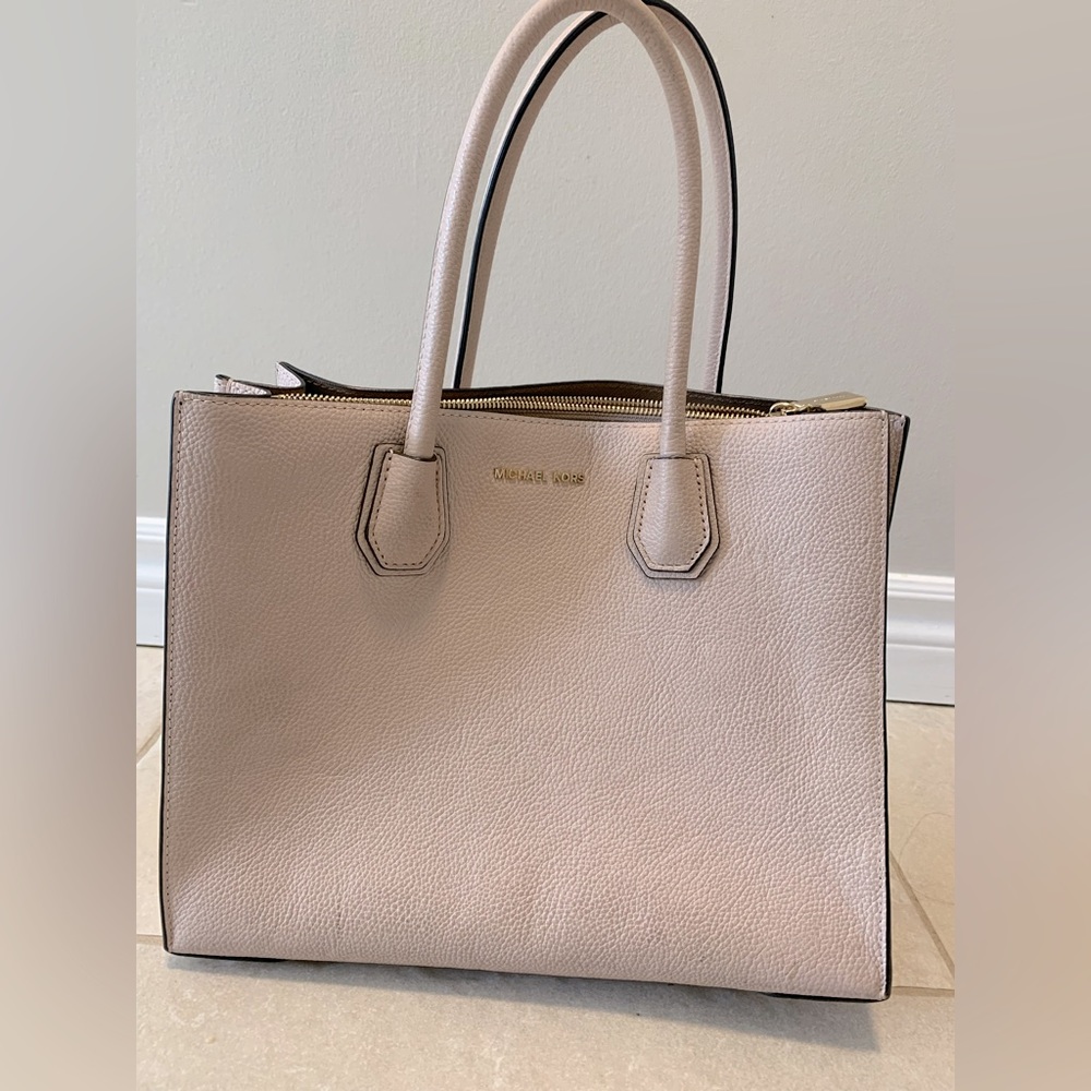 Blush Michael Kors large leather tote